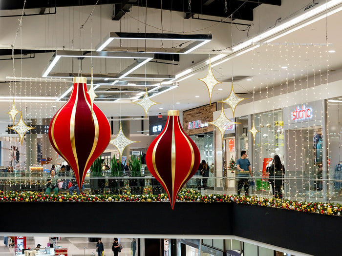 Safety Tips for Installing Large-Scale Commercial Decorations