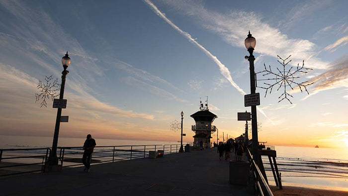 Star Snowflake LED Pole Mount displays on Pier