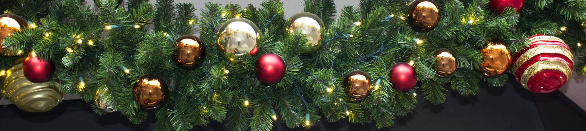 Artificial Christmas  Foliage & Greenery