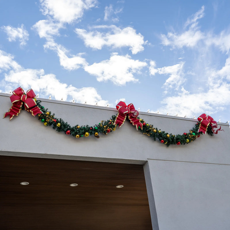 Classic Christmas Pre-Decorated Garlands 10' Sections