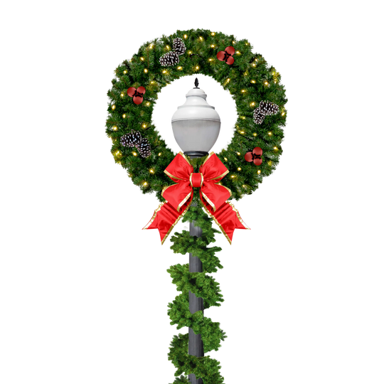 Lamppost Silhouette Wreath