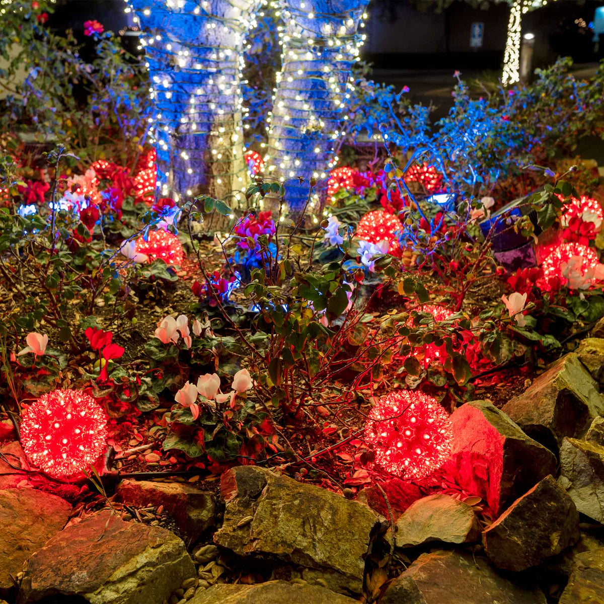 Illuminated LED Spheres