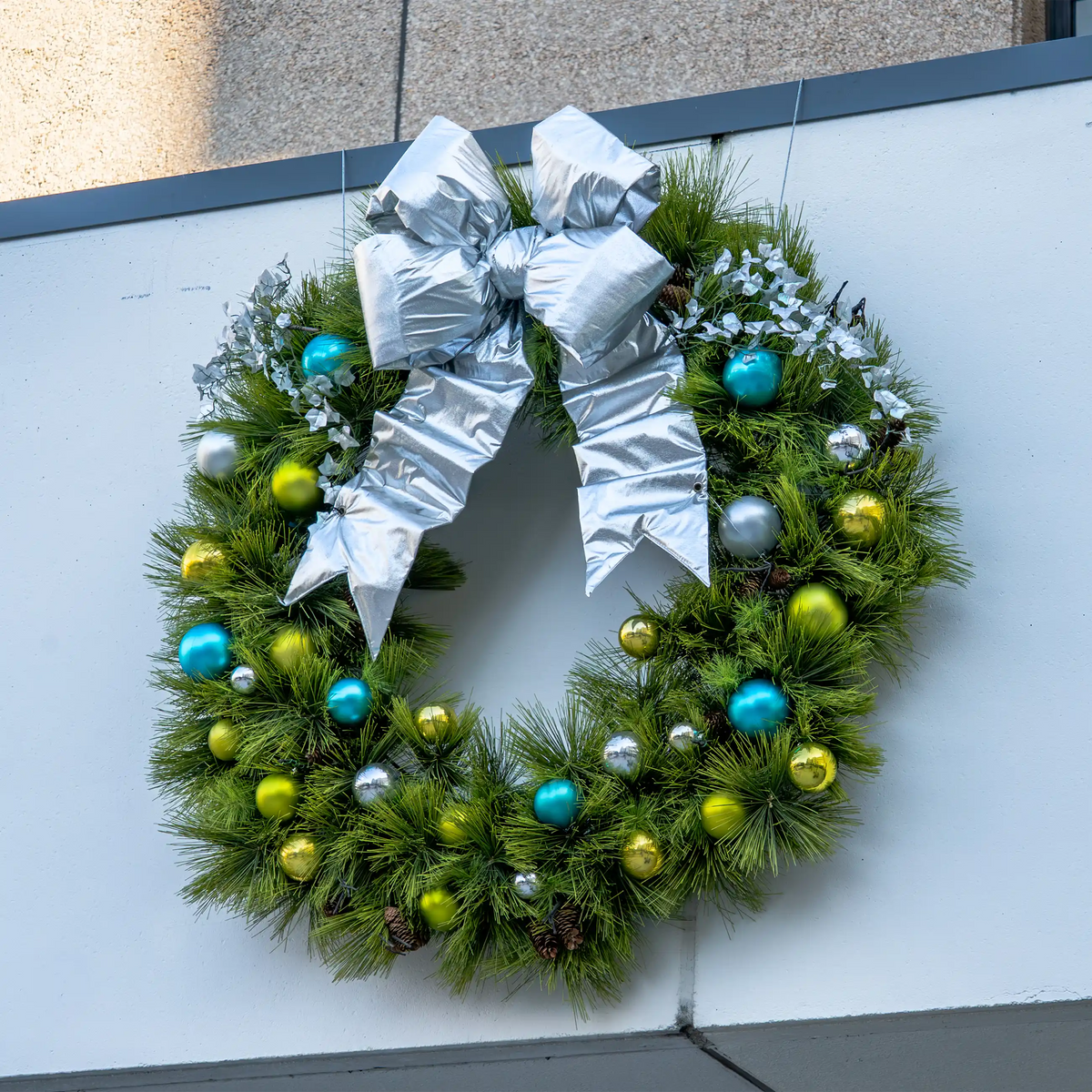 Silver Structural Bow 18