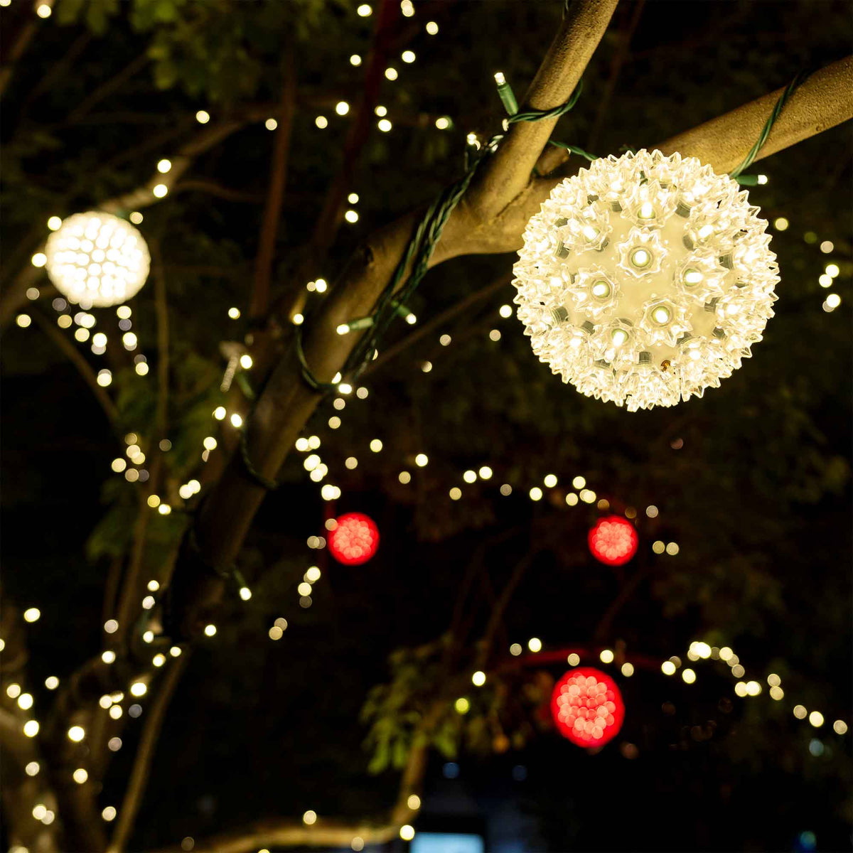 Illuminated LED Spheres