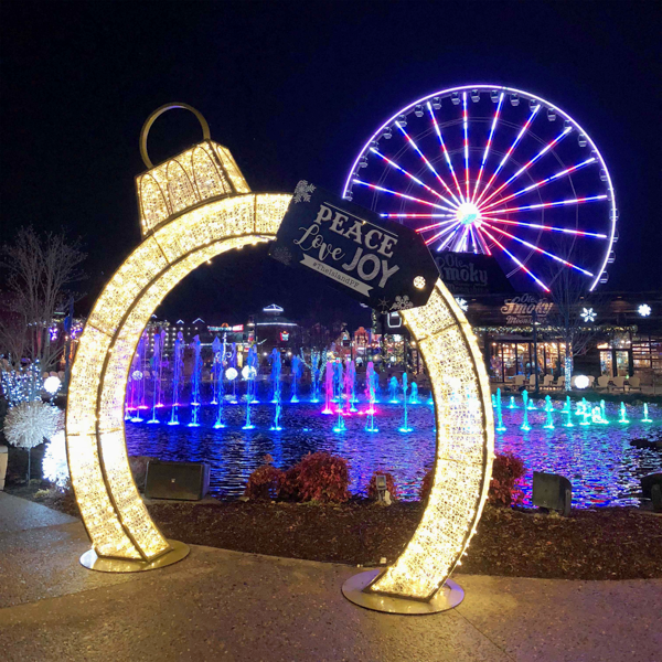 Walk-Through Ornament Selfie Station