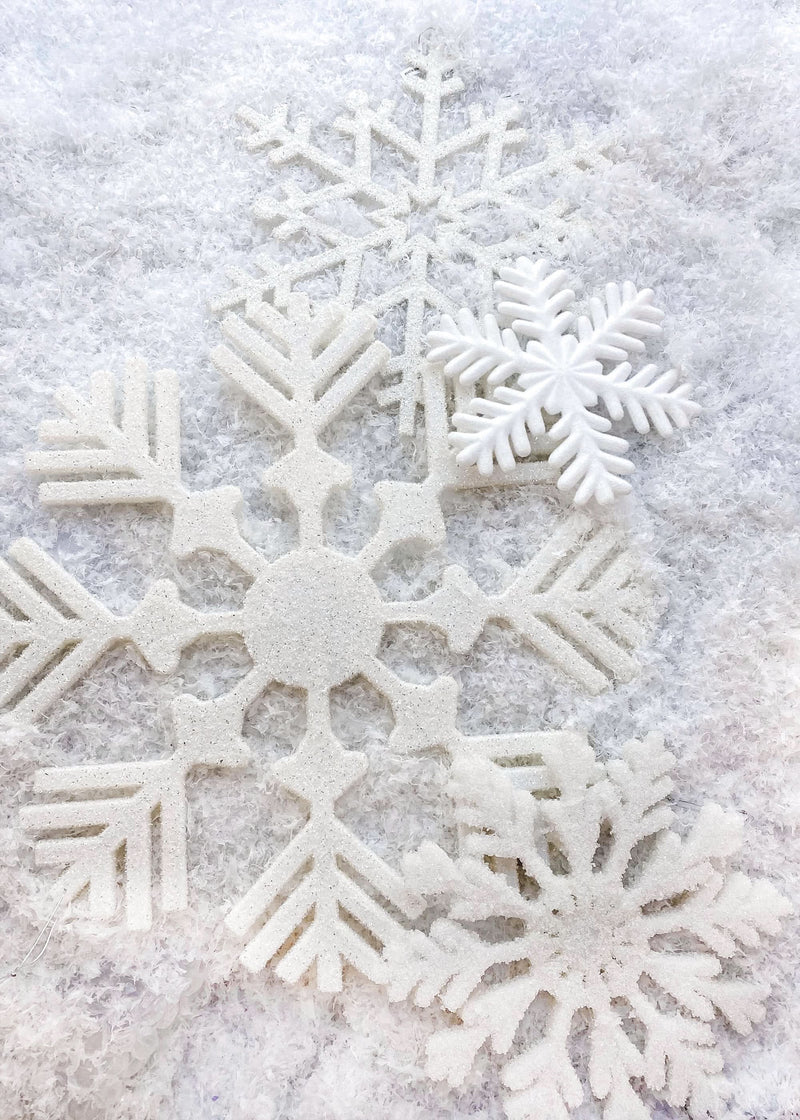 Frosted White Iced Flat Snowflakes 13.75