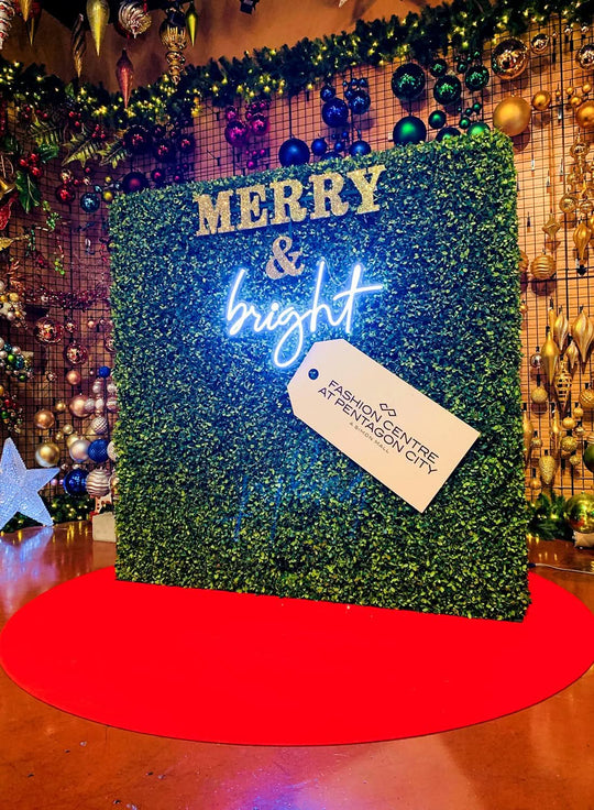 Merry and Bright Selfie Station