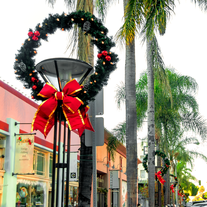 Dekra-Lite Red Velvet Structural Bow w/ Gold Trim 36", 48", and 60" on Wreath