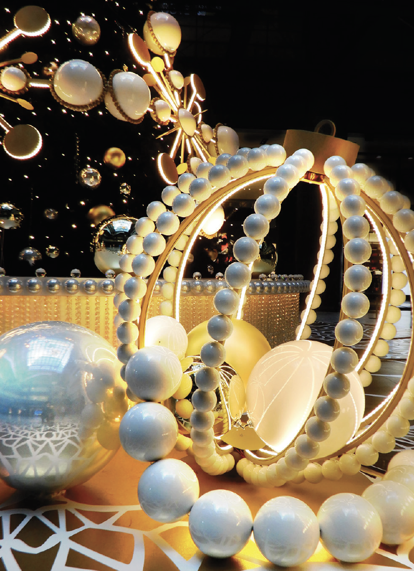Dekra-Lite - Kairi Pearl Illuminated Ball Display Close Up